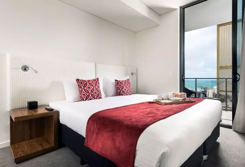 Hotelli Ramada By Wyndham Vetroblu Scarborough Beach