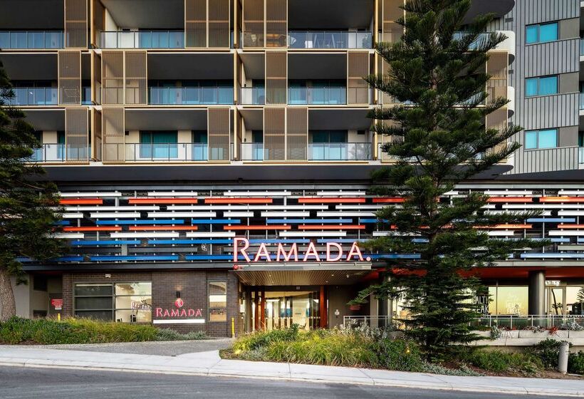 Hotel Ramada By Wyndham Vetroblu Scarborough Beach