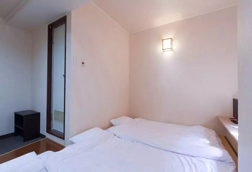 Hotelli Tabist Sasebo Palace