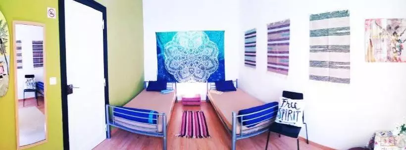 Meraki Hostel