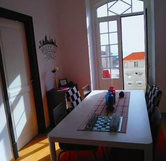Meraki Hostel