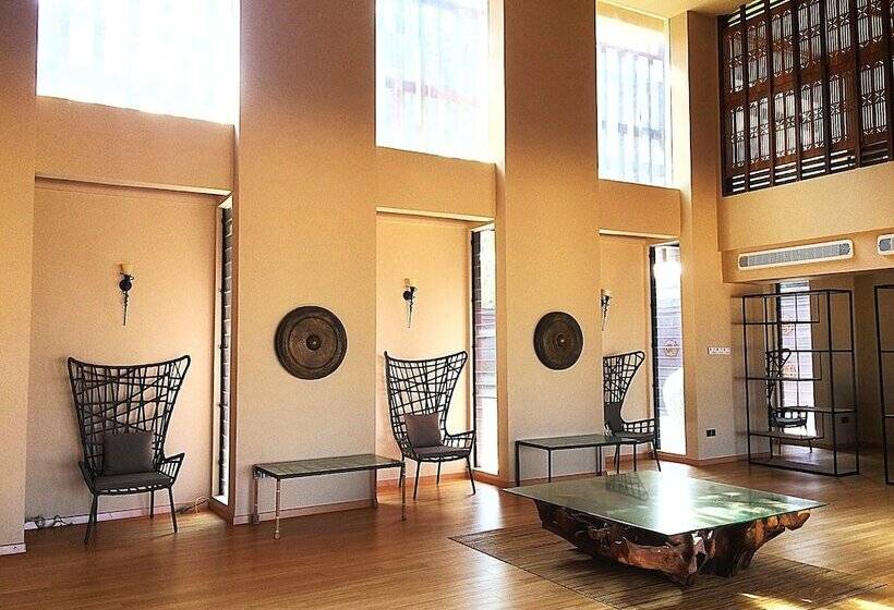 منتجع The Kasturi