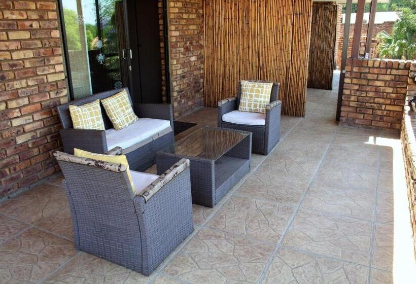 ベッドアンドブレックファースト Belle Vue Guesthouse