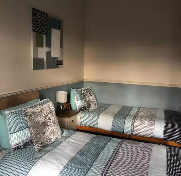 Aamiaismajoitus (B&B) Netley Guest House