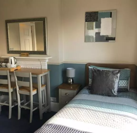 Aamiaismajoitus (B&B) Netley Guest House