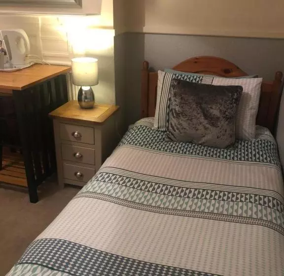 Aamiaismajoitus (B&B) Netley Guest House