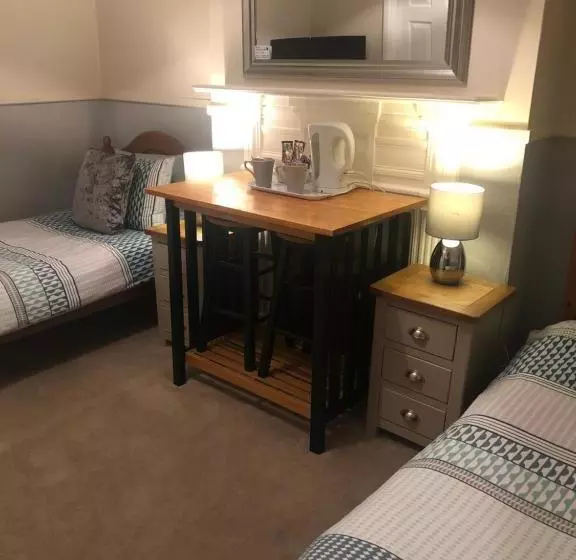 Aamiaismajoitus (B&B) Netley Guest House