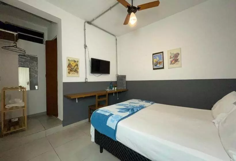 تختخواب و صبحانه Studio House