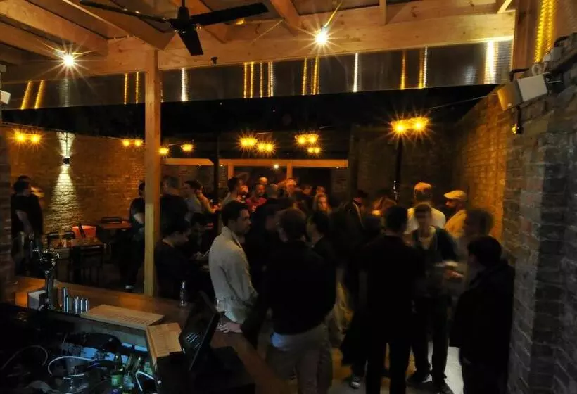 ベッドアンドブレックファースト The Grange Pub