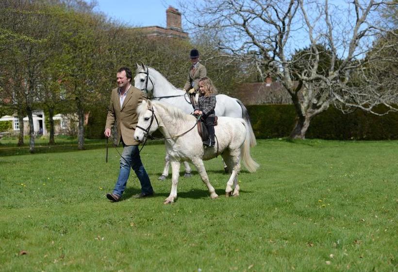 Отель 10 Castle Street