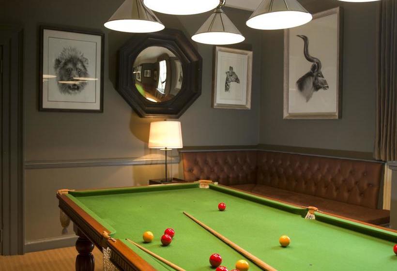 Отель 10 Castle Street