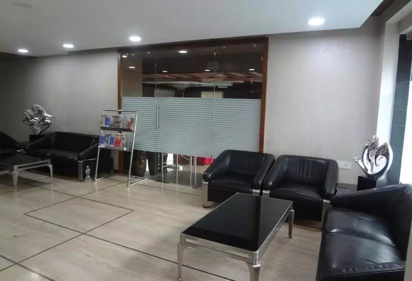Hotel Dev Aadi