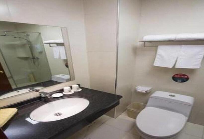 Hotel Greentree Inn Qinhuangdao Railway Station Square Express