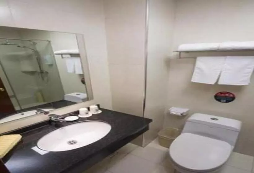 ホテル Greentree Inn Qinhuangdao Railway Station Square Express