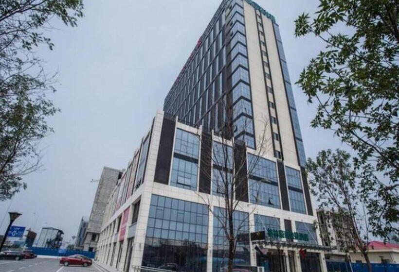 Hotel Greentree Inn Qinhuangdao Railway Station Square Express
