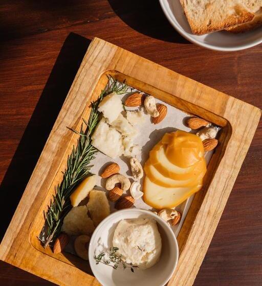 Hotel Rise   Bed & Breakfast