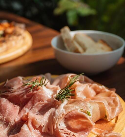 Hotel Rise   Bed & Breakfast