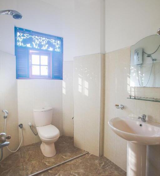 Hotel Rise   Bed & Breakfast