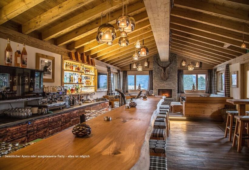 호텔 Sarain Active Mountain Resort