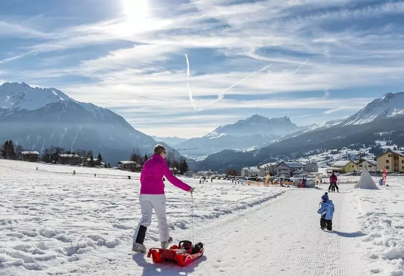 ホテル Sarain Active Mountain Resort