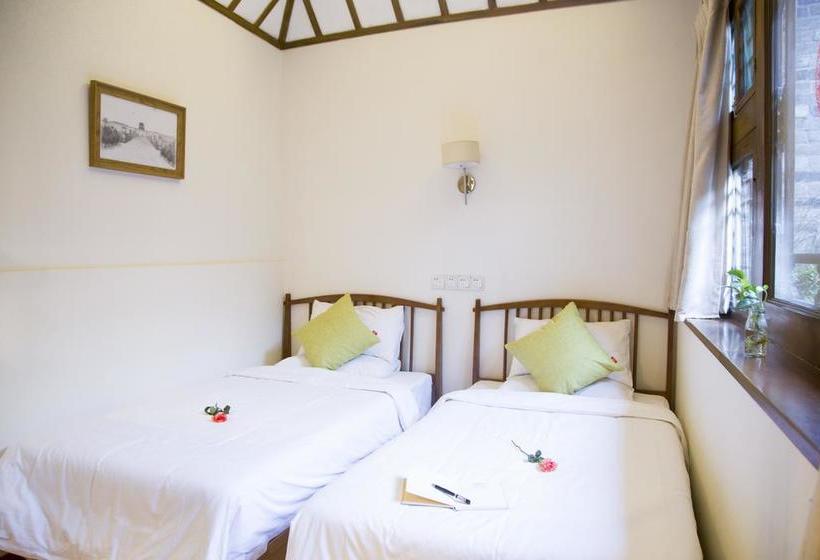 בית מלון כפרי Waiting For Art