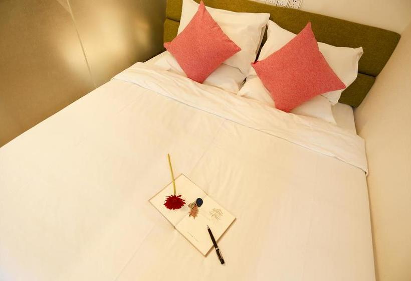 בית מלון כפרי Waiting For Art