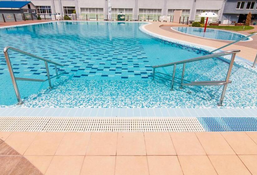 هتل Zinedine Sport