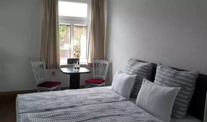 Restaurant  Hotel  Biergarten Haduloha