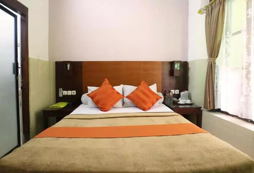 Hotel Keluarga Djagalan Raya