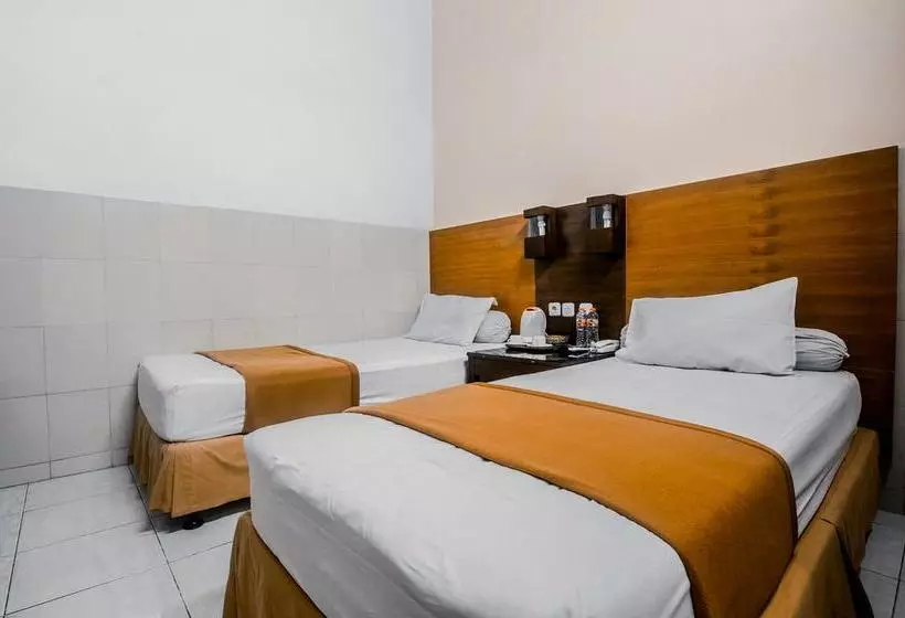 Hotel Keluarga Djagalan Raya