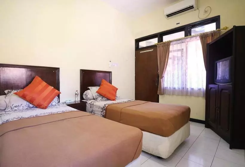 Hotel Keluarga Djagalan Raya