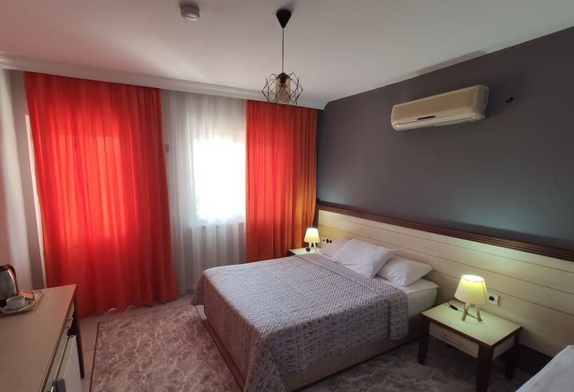 هتل Nostalgia World