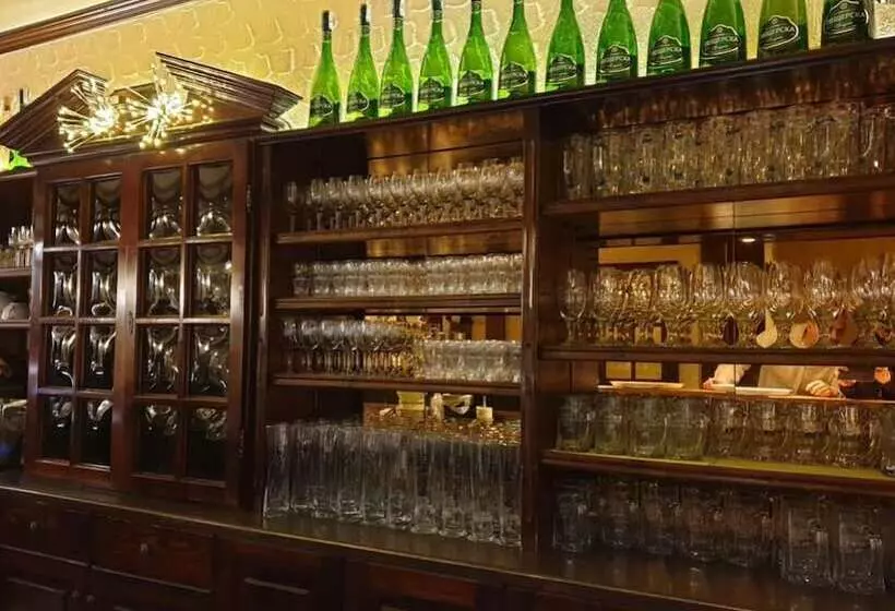 Restaurant  Hotel  Biergarten Haduloha