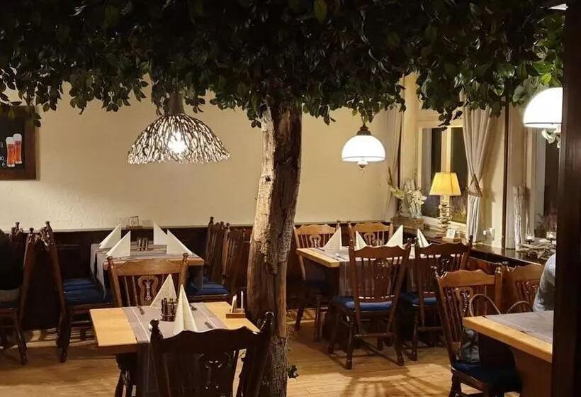 Restaurant  Hotel  Biergarten Haduloha