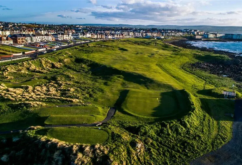 ホテル The Marcus Portrush Tapestry Collection By Hilton