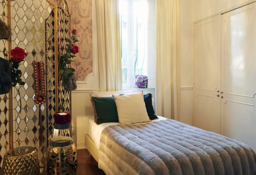 هاستل Lucky S Guest House