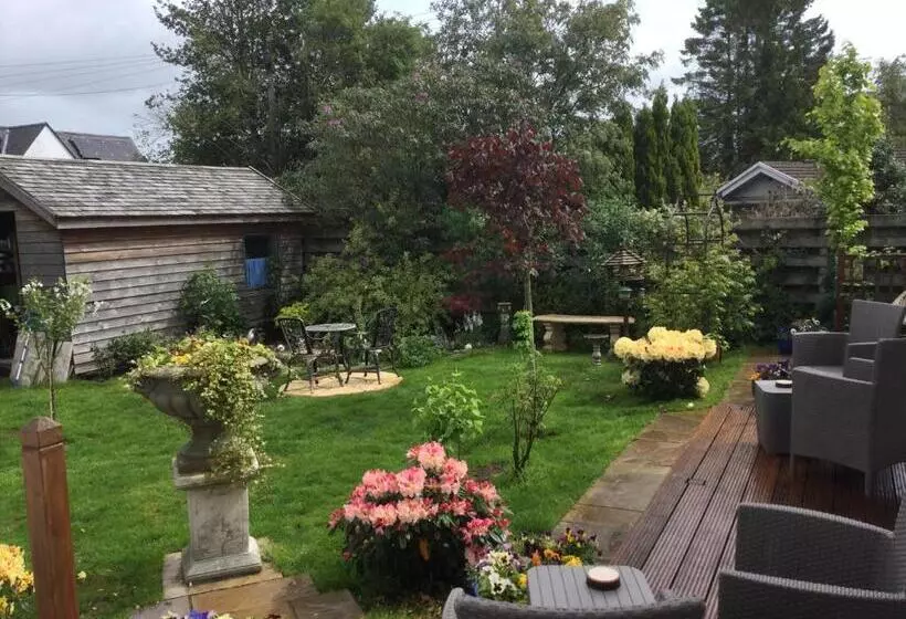 تختخواب و صبحانه Angel Cottage