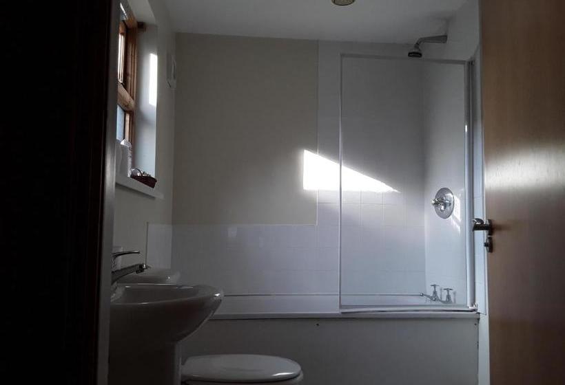 צימר Paul Arthurs Restaurant & Rooms   Kircubbin