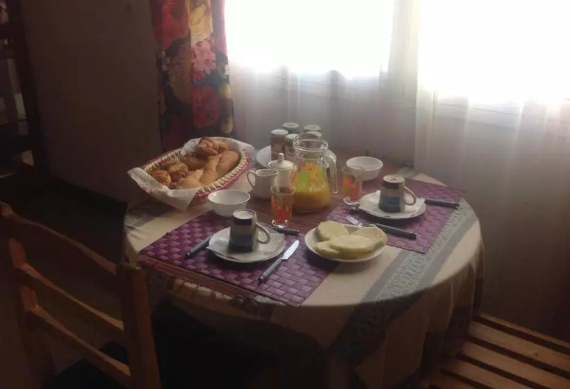 تختخواب و صبحانه Habitation Les Manguiers