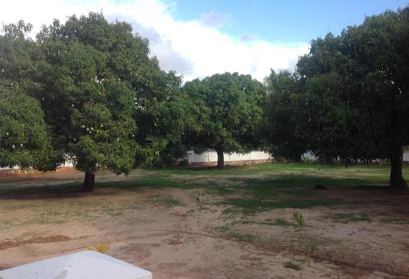 تختخواب و صبحانه Habitation Les Manguiers