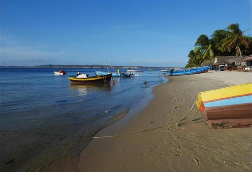 تختخواب و صبحانه Habitation Les Manguiers