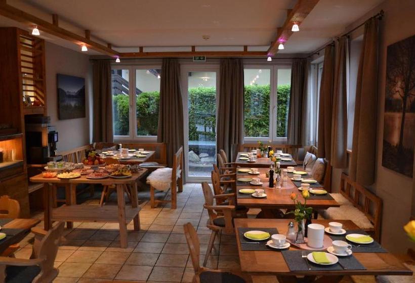 تختخواب و صبحانه Suiten Am Schloss