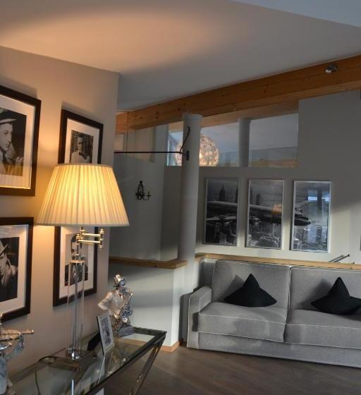 تختخواب و صبحانه Suiten Am Schloss