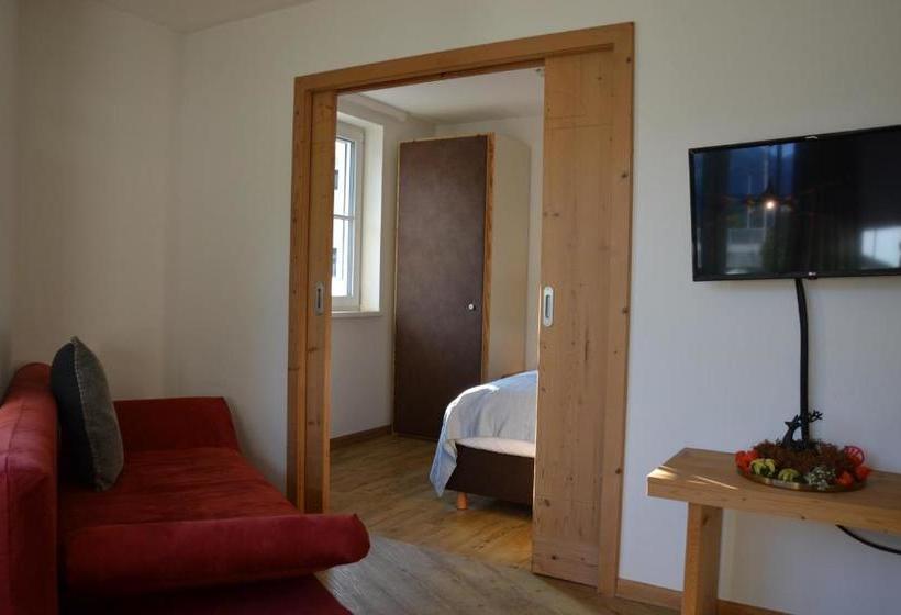 تختخواب و صبحانه Suiten Am Schloss