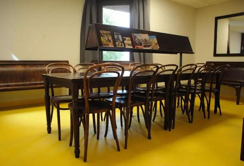 Hostel Bruegel