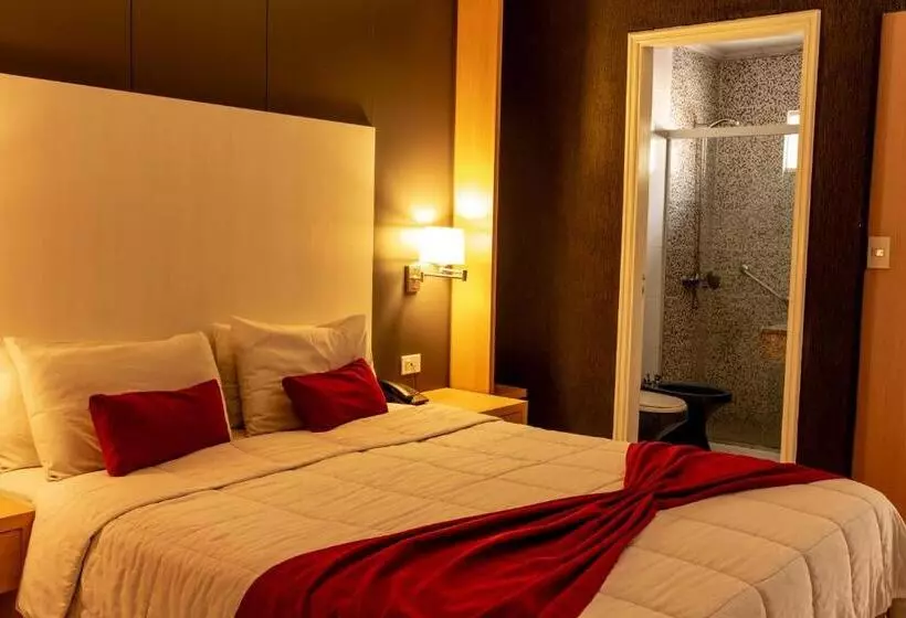 Hotelli Los Alpes Santa Teresa