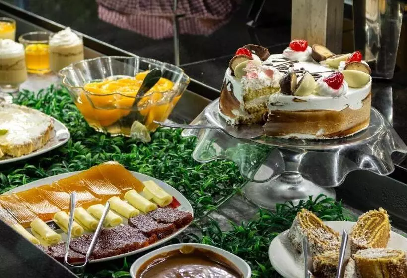 Hotelli Los Alpes Santa Teresa