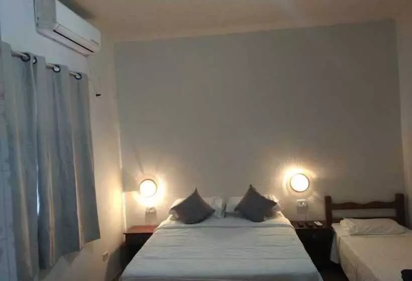 ホテル Pintado Azul