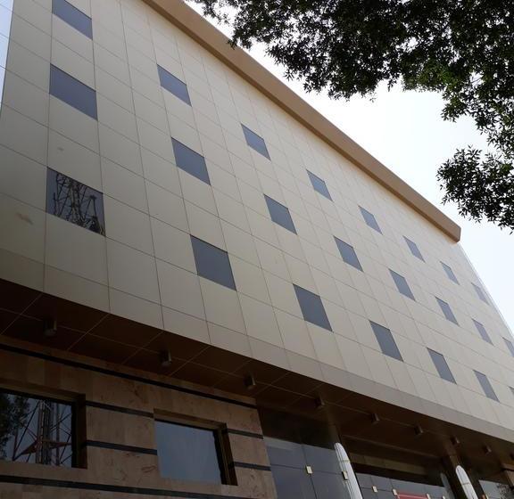 Отель Rivan Al Mashaer