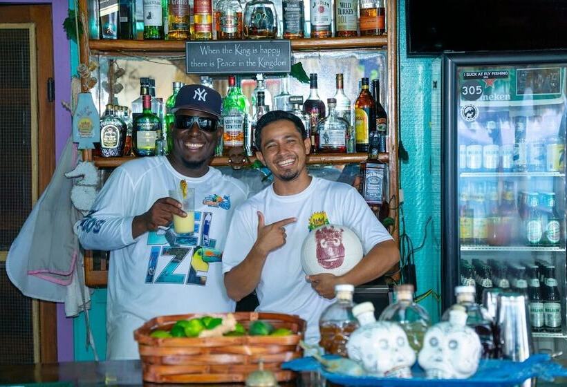 King Lewey S Island Resort